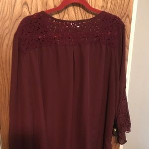 Burgundy shirt with lace shoulders